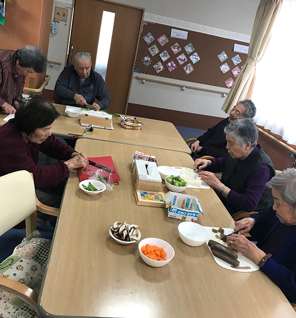 ♪ちらし寿司とさつま芋の豚汁♪