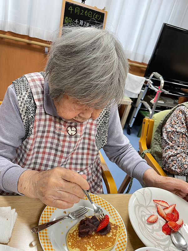 「いちごあんこ巻き」作り