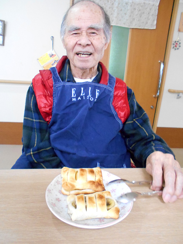 アップルパイとチョコバナナパイ作り