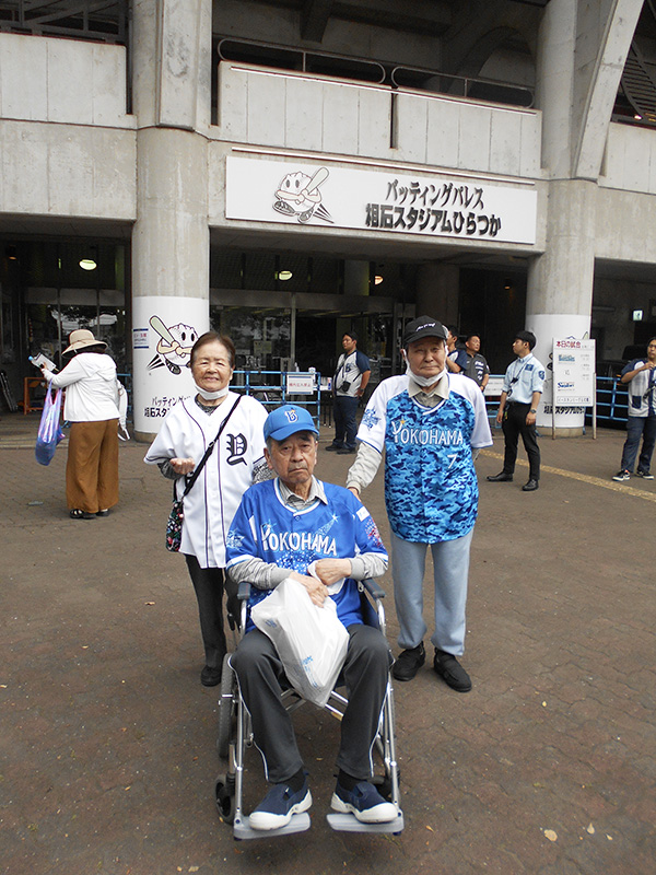 野球観戦に行きました