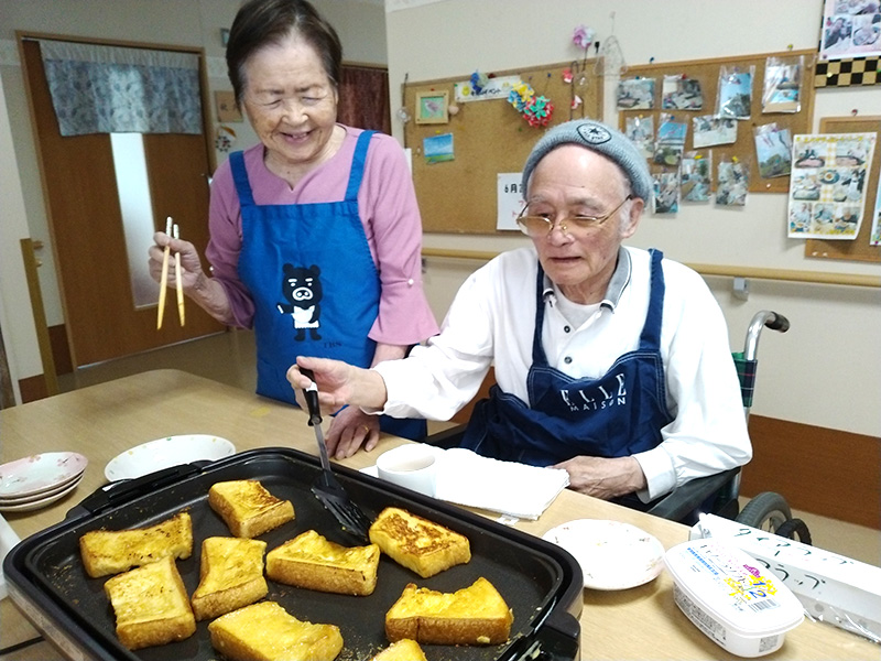 フレンチトースト作り