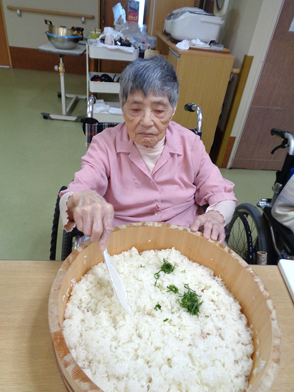 いなり寿司とけんちん汁作り