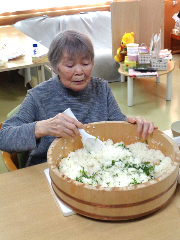 いなり寿司とけんちん汁作り