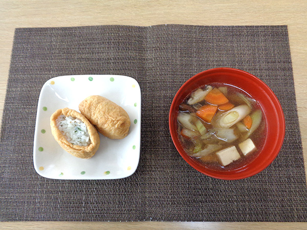 いなり寿司とけんちん汁作り