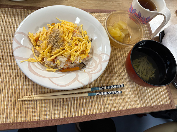 「鮭ちらし」作り